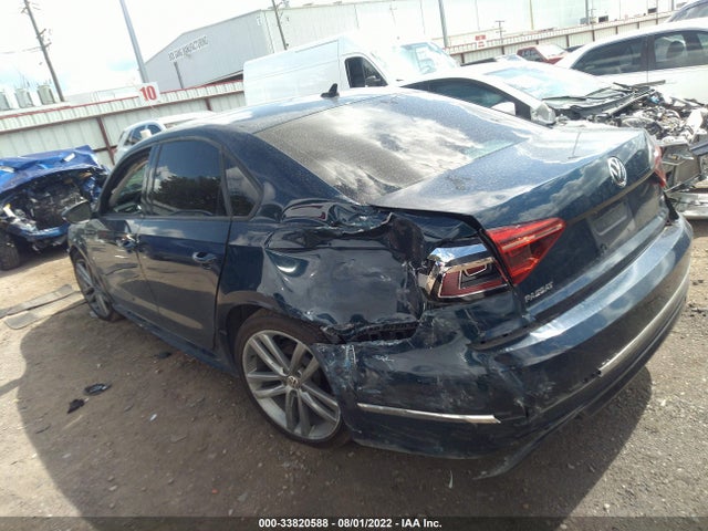 1VWAA7A30JC037744 Volkswagen Passat 2.0t S/r-line