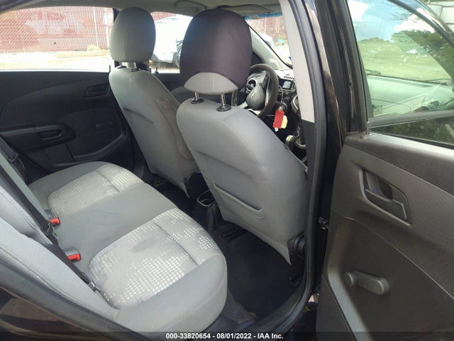 Chevrolet SONIC LS 2016 1G1JA5SH5G4111415 Image 8