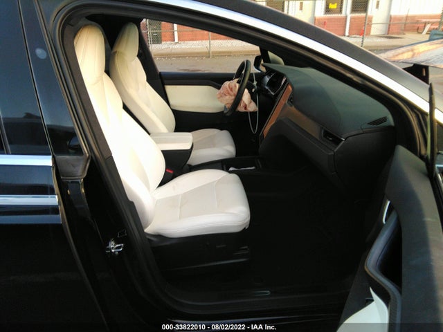 2020 Tesla Model X, VIN: 5YJXCDE46LF299461