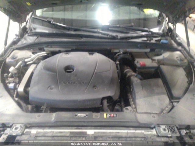 2020 Volvo V60, VIN: YV4102WK7L1037325