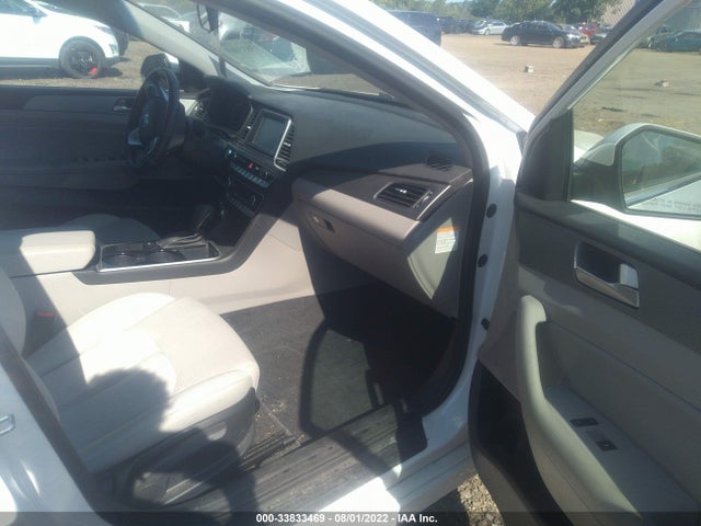 2019 Hyundai Sonata, VIN: KMHE24L30KA092619