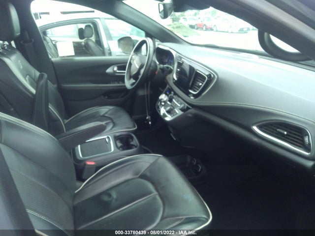 2019 Chrysler Pacifica Hybrid, VIN: 2C4RC1N71KR645517