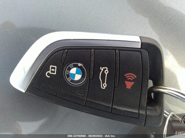 2016 BMW X1, VIN: WBXHT3C39G5E56079