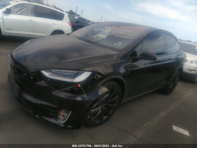 2018 Tesla Model X, VIN: 5YJXCBE23JF142518