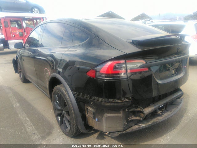 2018 Tesla Model X, VIN: 5YJXCBE23JF142518