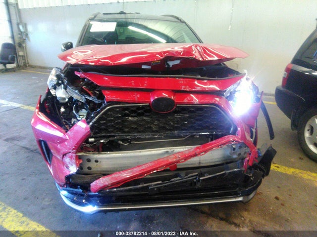 2021 Toyota RAV4, VIN: JTMEB3FV1MD055592