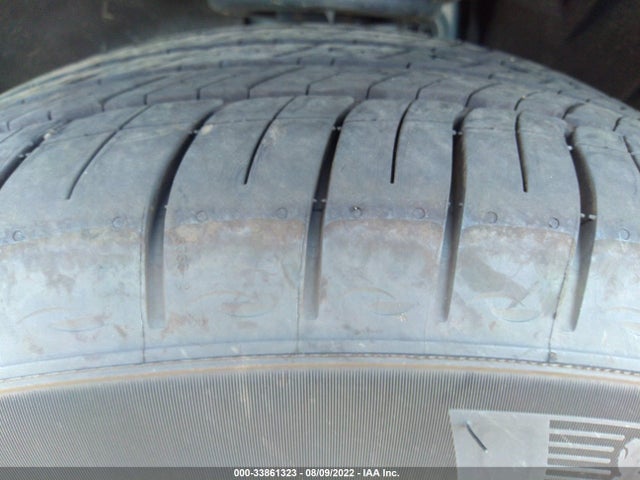 2022 GMC Acadia, VIN: 1GKKNML4XNZ127572