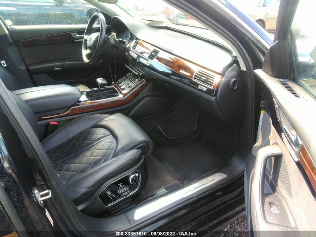 2017 Audi A8, VIN: WAU43AFDXHN005677