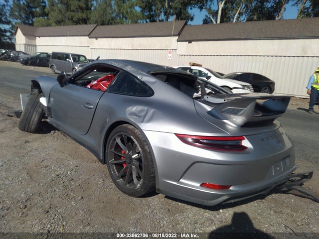 2018 Porsche 911, VIN: WP0AC2A99JS176572