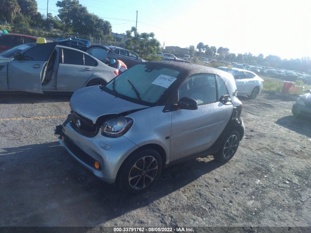 2016 Smart Fortwo, VIN: WMEFJ5DA1GK051269