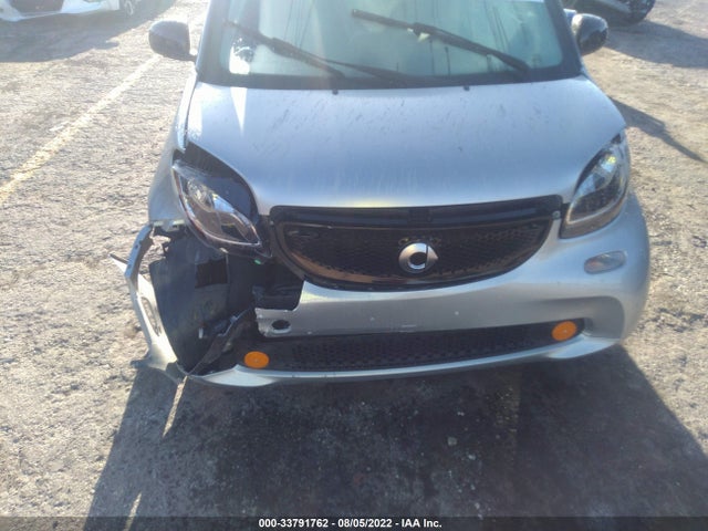 2016 Smart Fortwo, VIN: WMEFJ5DA1GK051269
