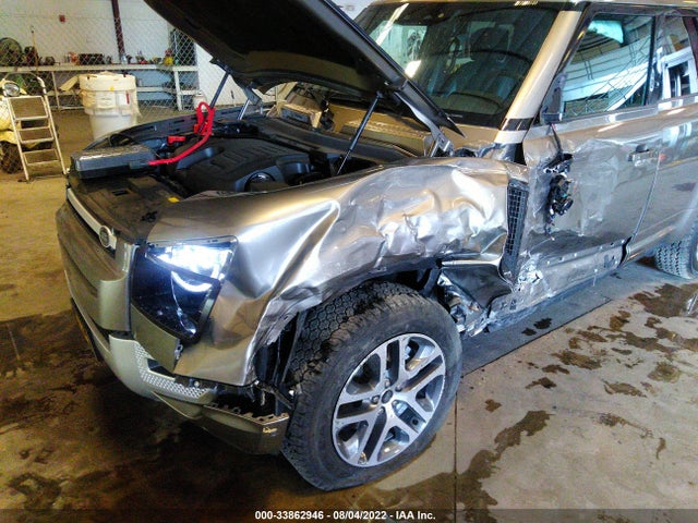 2022 Land Rover Defender, VIN: SALEW7RU0N2064093