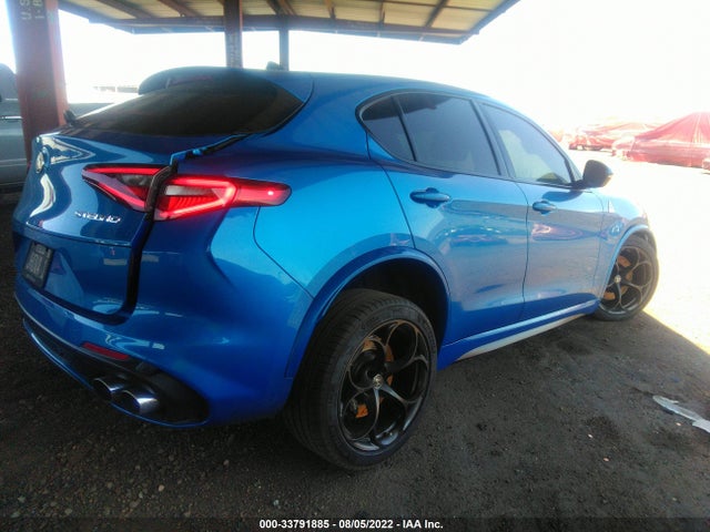 2018 Alfa Romeo Stelvio, VIN: ZASFAKEV2J7C02801