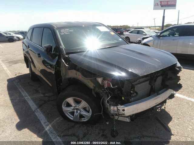 2022 Toyota Highlander, VIN: 5TDZARAH5NS512127