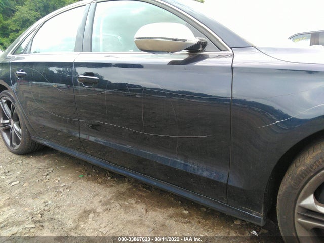 2014 Audi A8, VIN: WAUD2AFD9EN005748