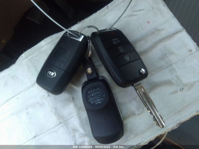 3KPFL4A79HE033716 KIA FORTE LX