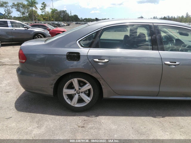 1VWBH7A37DC033159 Volkswagen Passat Se W/sunroof