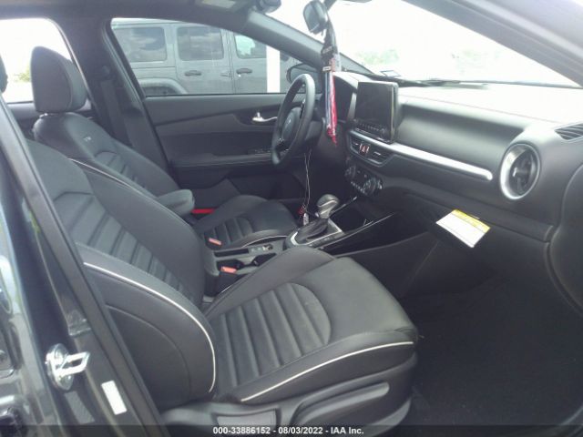 3KPF54AD3NE439650 KIA Forte Gt-line