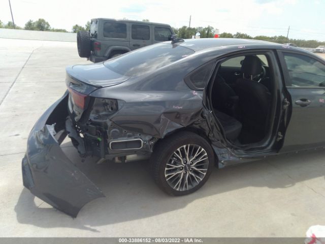 3KPF54AD3NE439650 KIA Forte Gt-line