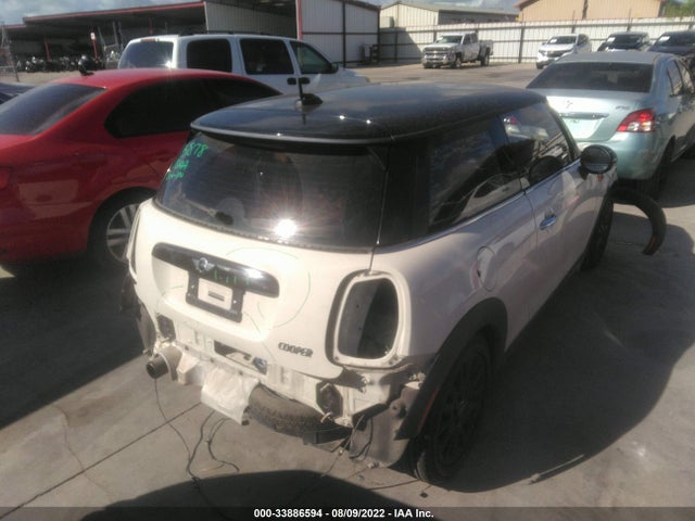 2016 Mini Cooper, VIN: WMWXP5C57G2D14113