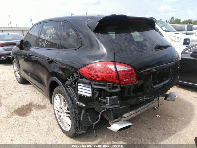 2013 PORSCHE CAYENNE WP1AA2A28DLA13000 Photo 2