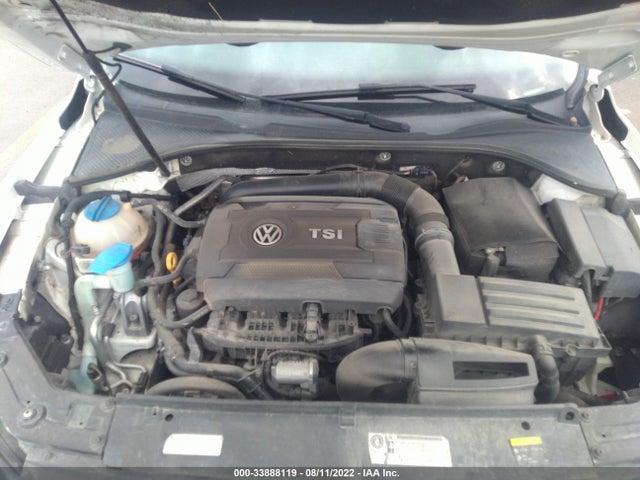 1VWAT7A38FC003956 Volkswagen Passat 1.8t Wolfsburg Ed
