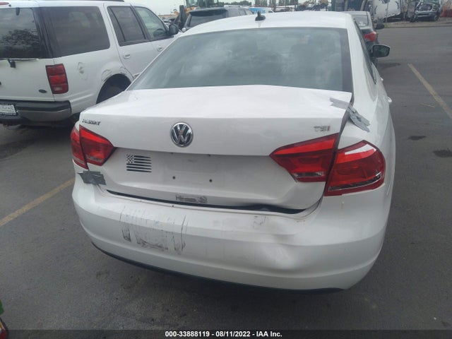 1VWAT7A38FC003956 Volkswagen Passat 1.8t Wolfsburg Ed