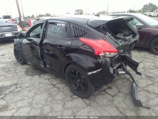 2018 Ford Focus, VIN: 1FADP3L95JL256374