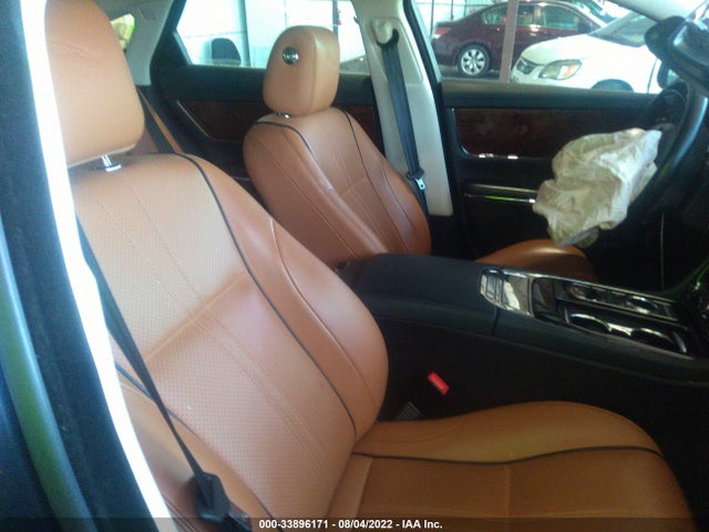 2017 Jaguar XJ, VIN: SAJWA1C70H8W04023