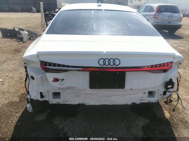 2022 Audi S7, VIN: WAUSFBF26NN029974