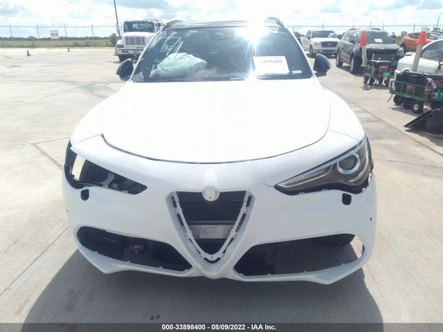 ZASPAKBN5N7D45885 Alfa Romeo Stelvio Veloce