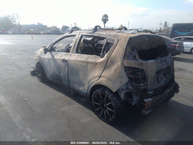 Chevrolet SONIC LT 2019 1G1JD6SB8K4107781 Image 3