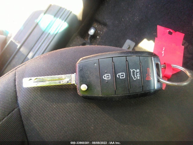 KIA Soul Base 2016 KNDJN2A23G7858744 Image 11
