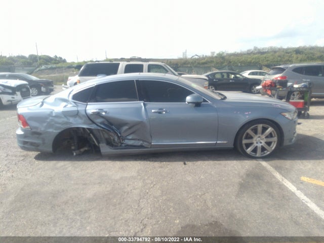 2017 Volvo S90, VIN: YV1A22ML8H1007826