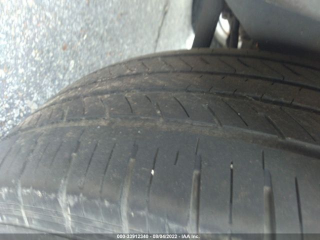 KNDJF724277323513 KIA Sportage Lx