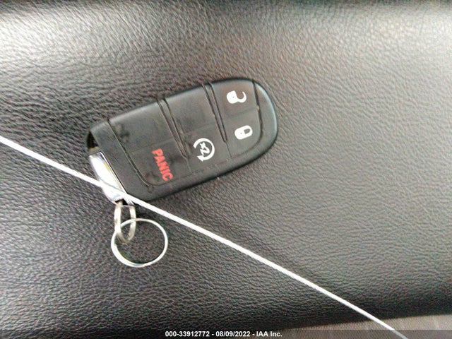 Jeep Compass Latitude 2017 3C4NJDBBXHT693165 Image 3