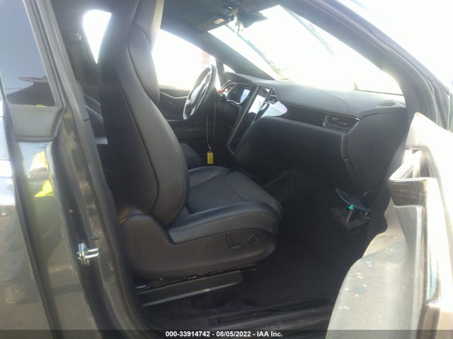 2018 Tesla Model X, VIN: 5YJXCAE20JF140042