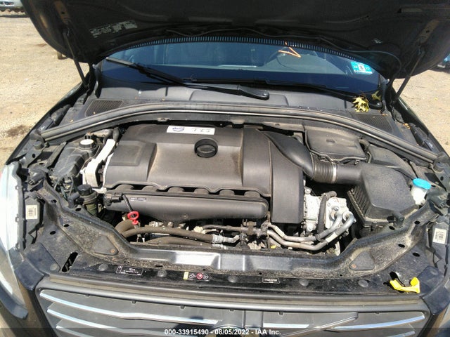 2016 Volvo XC60, VIN: YV4902RK7G2795857