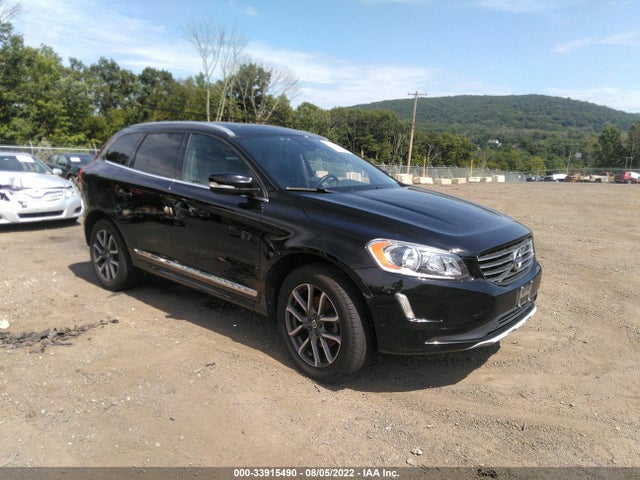 2016 Volvo XC60, VIN: YV4902RK7G2795857