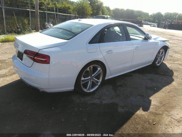 2015 Audi S8, VIN: WAUK2AFD1FN031530