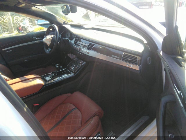2015 Audi S8, VIN: WAUK2AFD1FN031530