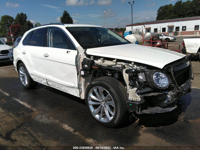 2017 Bentley Bentayga, VIN: SJAAC2ZV7HC015743