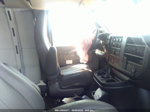2018 Chevrolet Express, VIN: 1GCWGAFP8J1335809