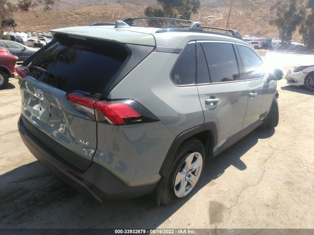 2019 TOYOTA RAV4 XLE VIN: 2T3W1RFV6KW032061