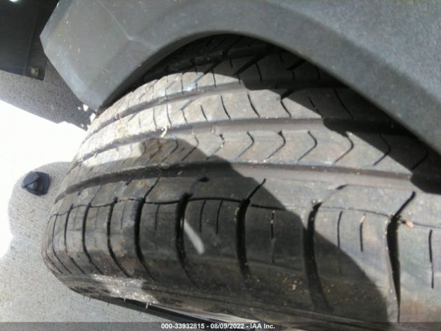 ZACCJABT4FPB94915 Jeep Renegade Latitude