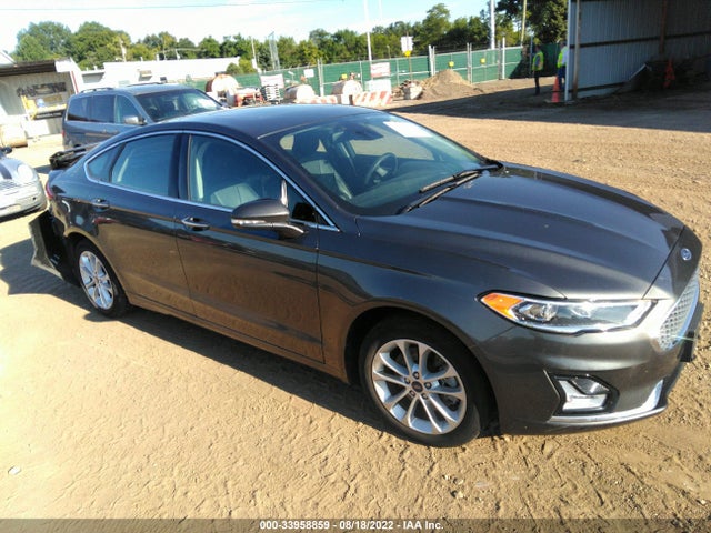 2019 Ford Fusion, VIN: 3FA6P0SU7KR282166