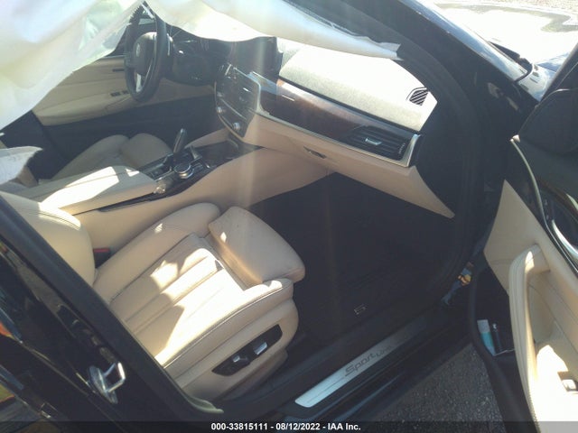 2018 BMW 5 Series, VIN: WBAJA7C55JWC76769
