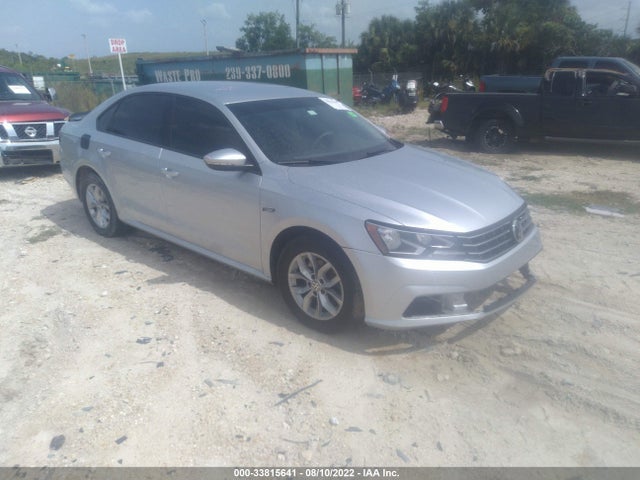 2018 Volkswagen Passat, VIN: 1VWAA7A38JC033408