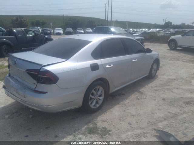 2018 Volkswagen Passat, VIN: 1VWAA7A38JC033408