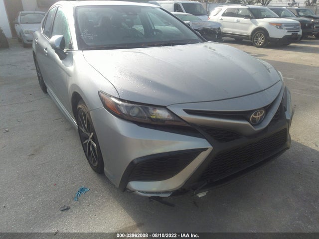 2022 Toyota Camry, VIN: 4T1G11AK2NU663180